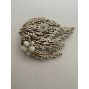 Vintage White Enamel Wheat Sheaf Brooch Gold Tone Faux Pearl Rhinestone Pin